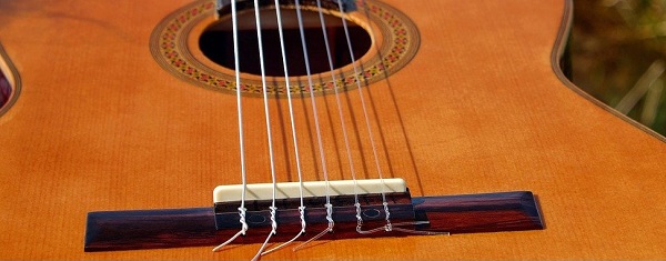 ▷ Cómo las cuerdas para guitarra acústica clásica